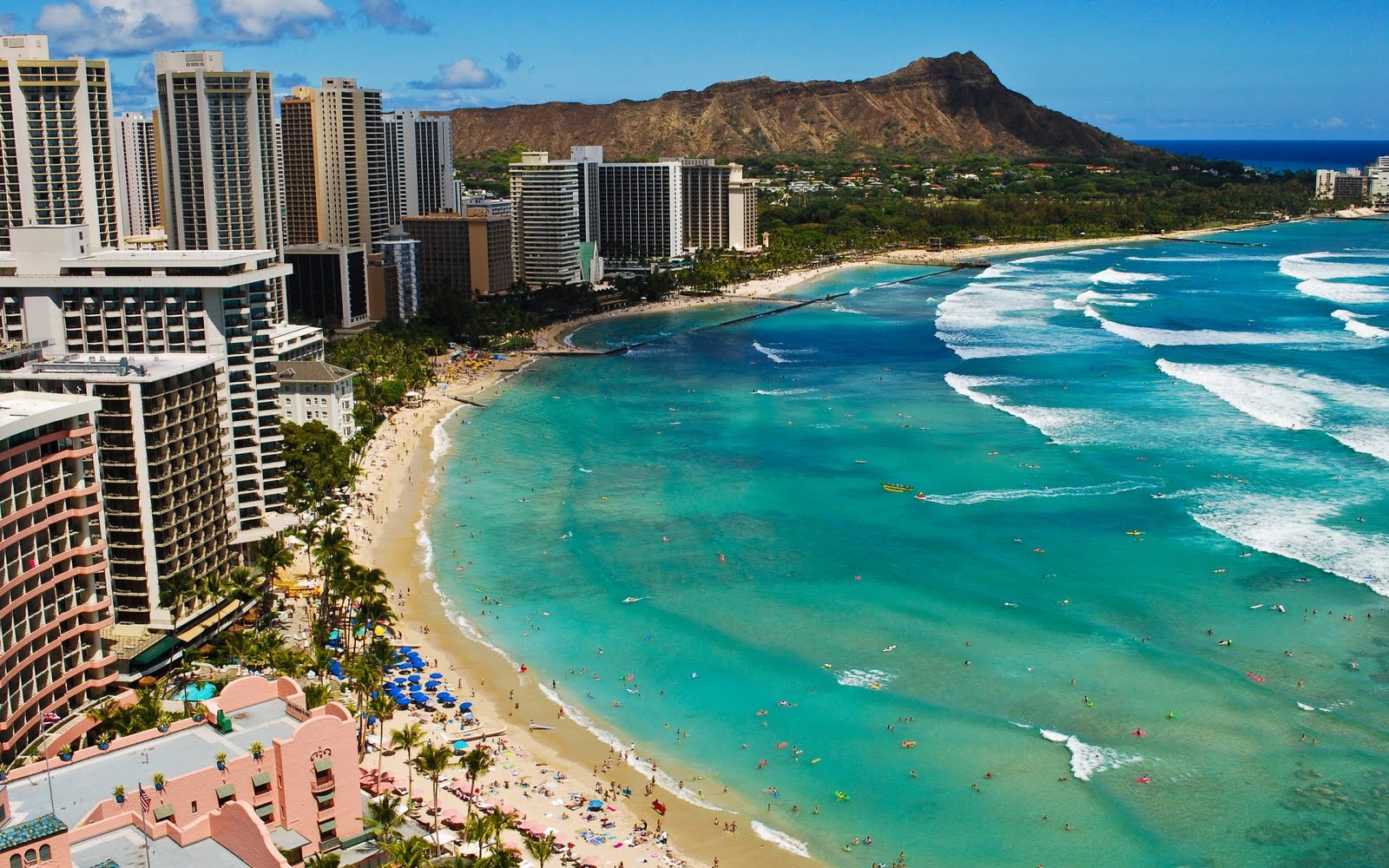 Download this Waikiki Beach Hawaii picture
